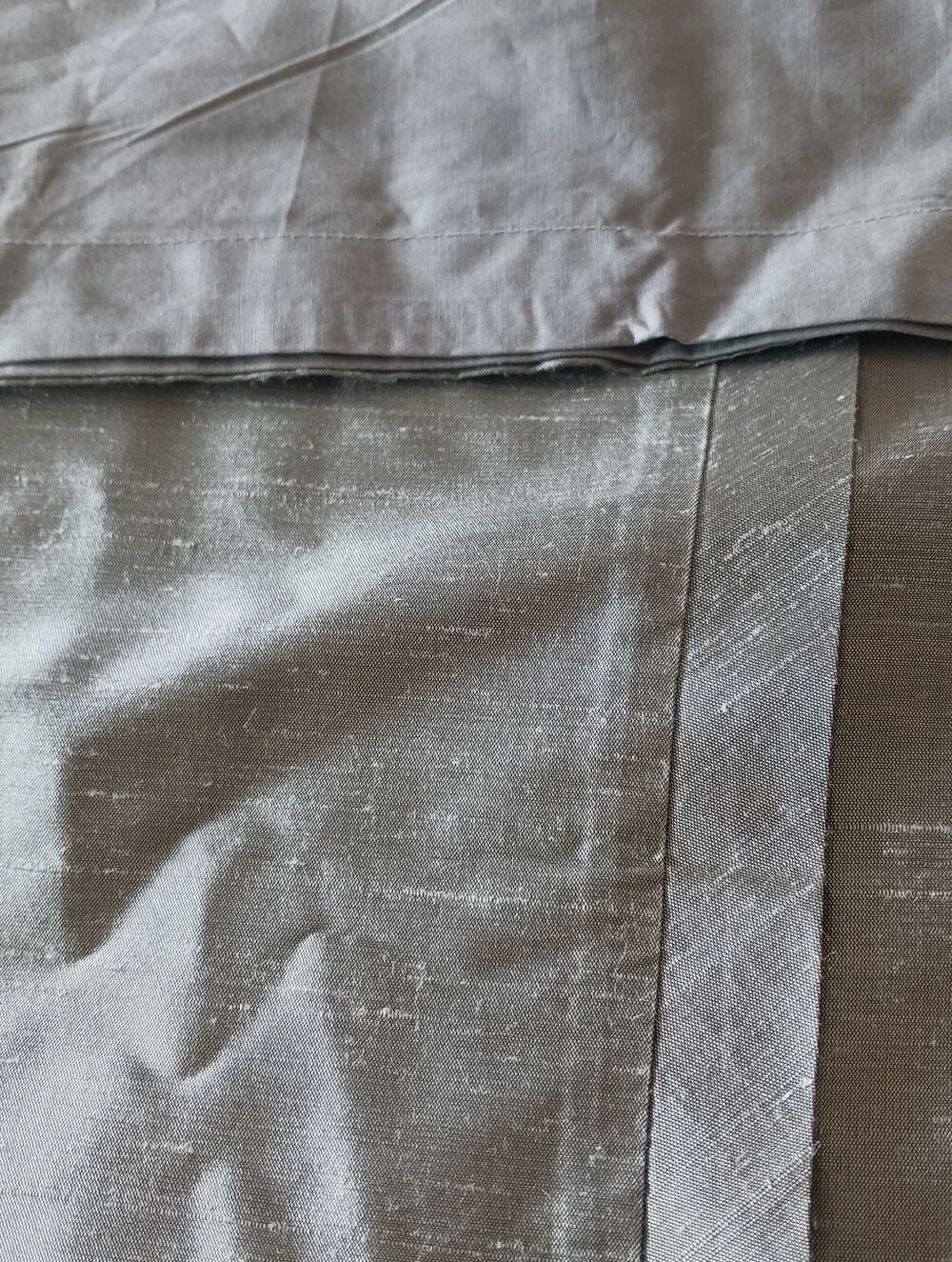 Empire Silk by PERI Full/Queen Duvet Cover 70% Silk Top 100% Cotton Back Peacock
